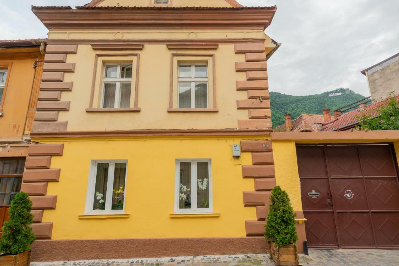 Pine House Lägenhet Braşov Exteriör bild